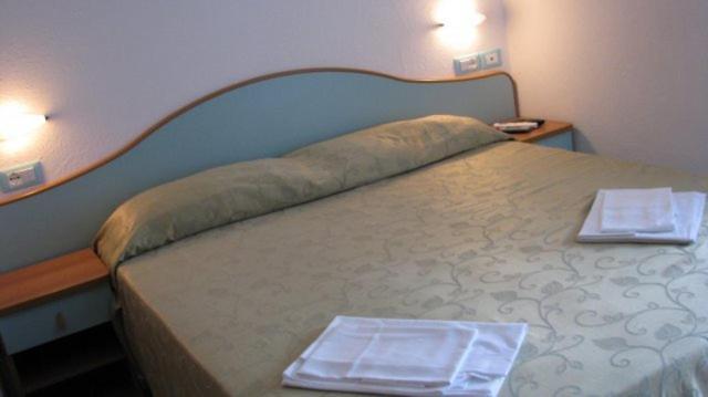 Residence Hotel La Rotonda Sul Mare Форио Экстерьер фото
