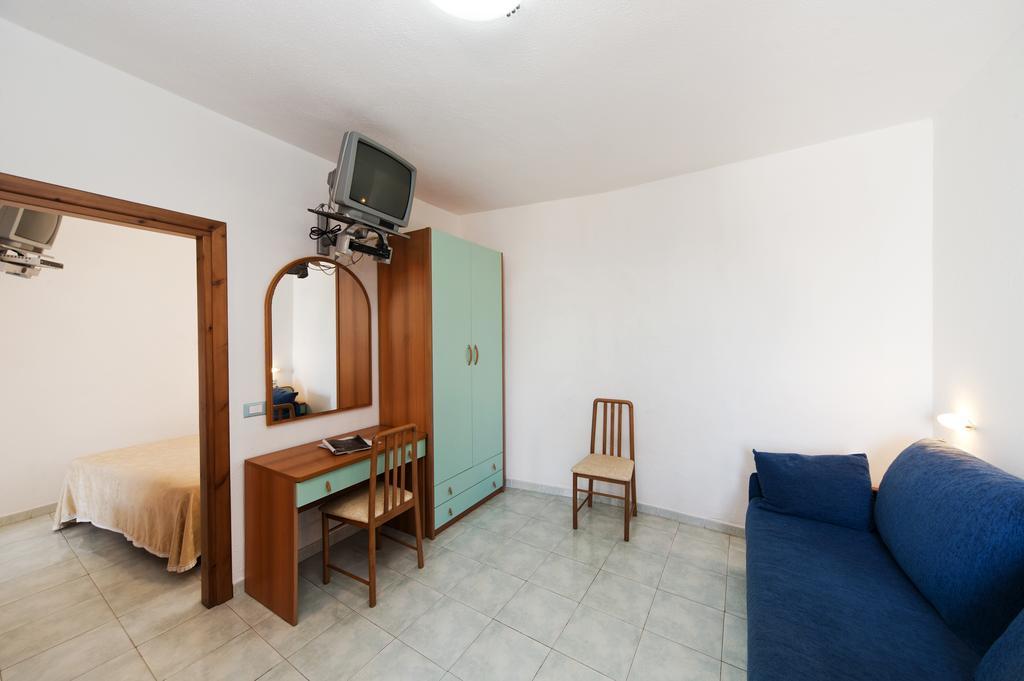 Residence Hotel La Rotonda Sul Mare Форио Экстерьер фото