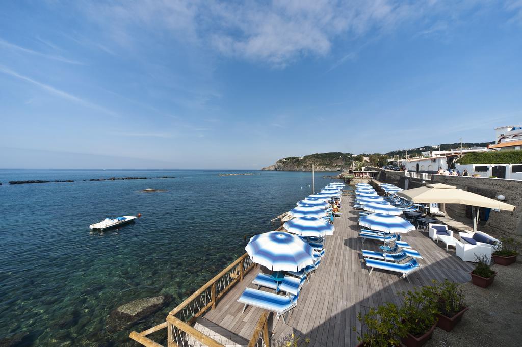 Residence Hotel La Rotonda Sul Mare Форио Экстерьер фото