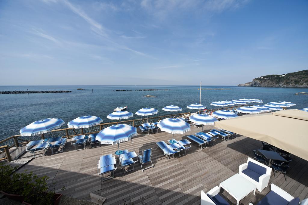 Residence Hotel La Rotonda Sul Mare Форио Экстерьер фото