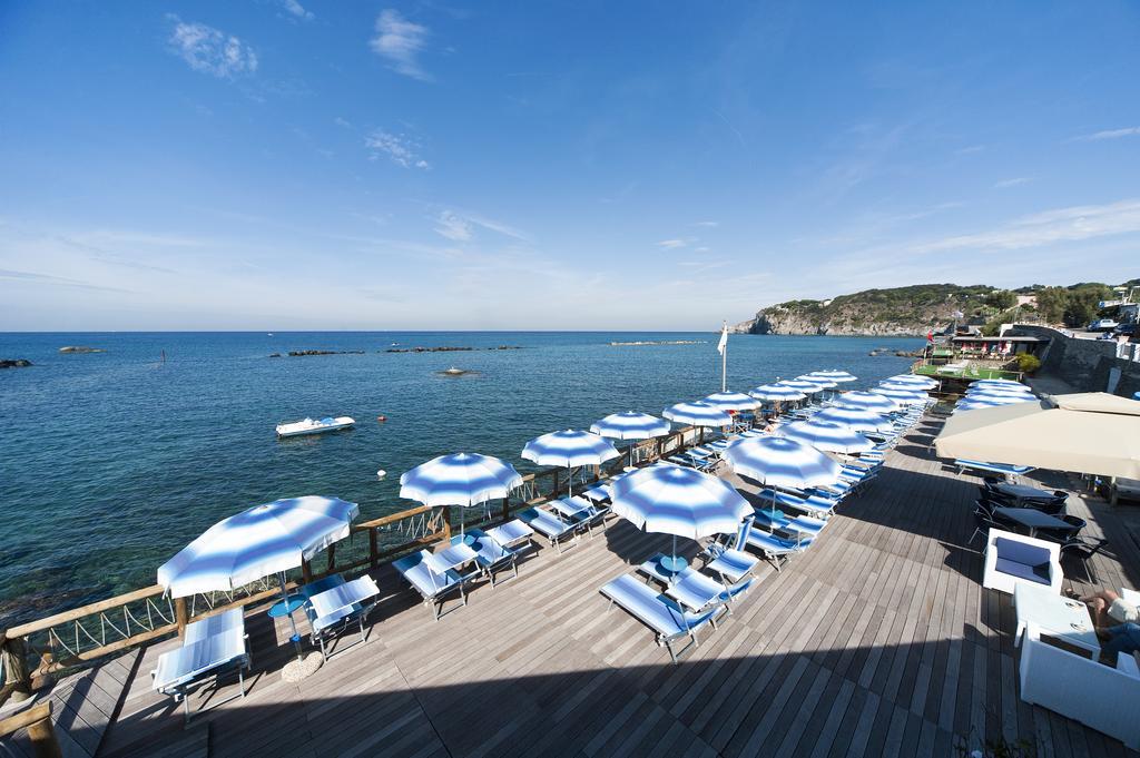Residence Hotel La Rotonda Sul Mare Форио Экстерьер фото