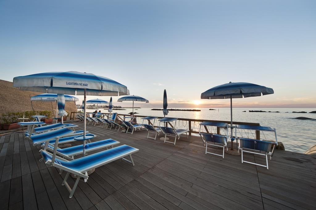 Residence Hotel La Rotonda Sul Mare Форио Экстерьер фото